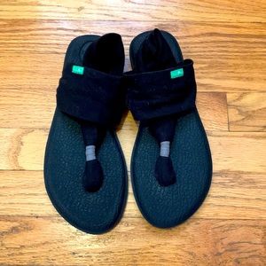 Sanuk Yoga Sling 2 black brand new never worn size 9